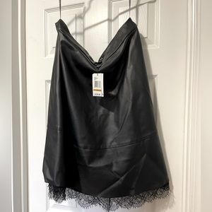 NWT rebel Wilson skirt never worn with lace bottom size 16w